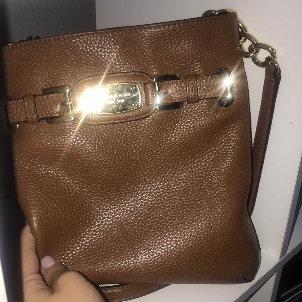 Brown Leather Michael Kors Cross Body bag.